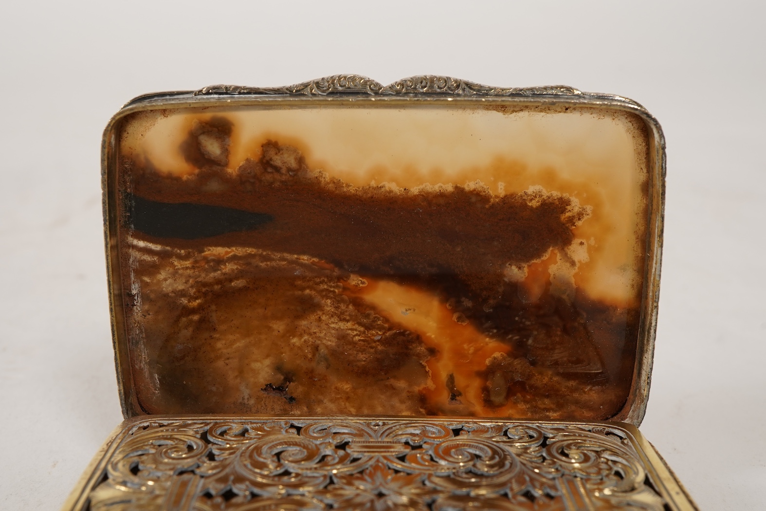 A Victorian large silver gilt vinaigrette with inset agate hinged cover, by John Harris